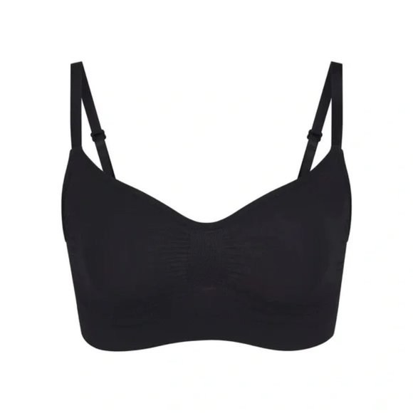 SKIMS Other - SKIMS Seamless Sculpt Bralette in Onyx Size S/M